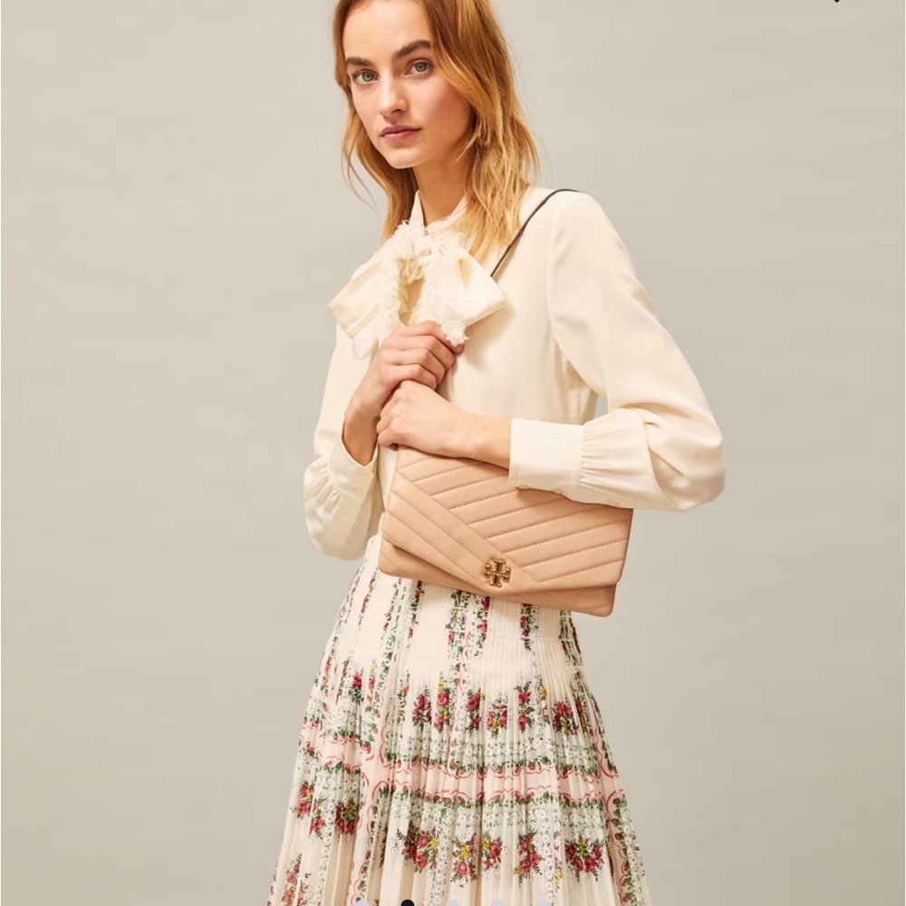 🍓TORY BURCH Kira Chevron - Picture 10 of 10